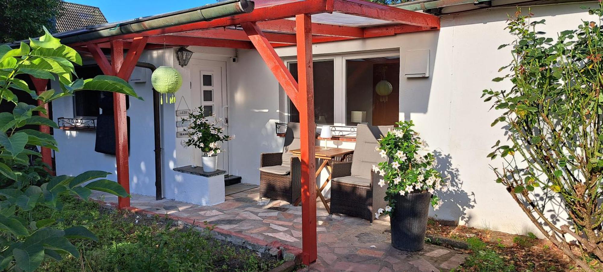Bungalow An Der Tanne Mit Ueberdachter Terrasse Düsseldorf Exterior foto
