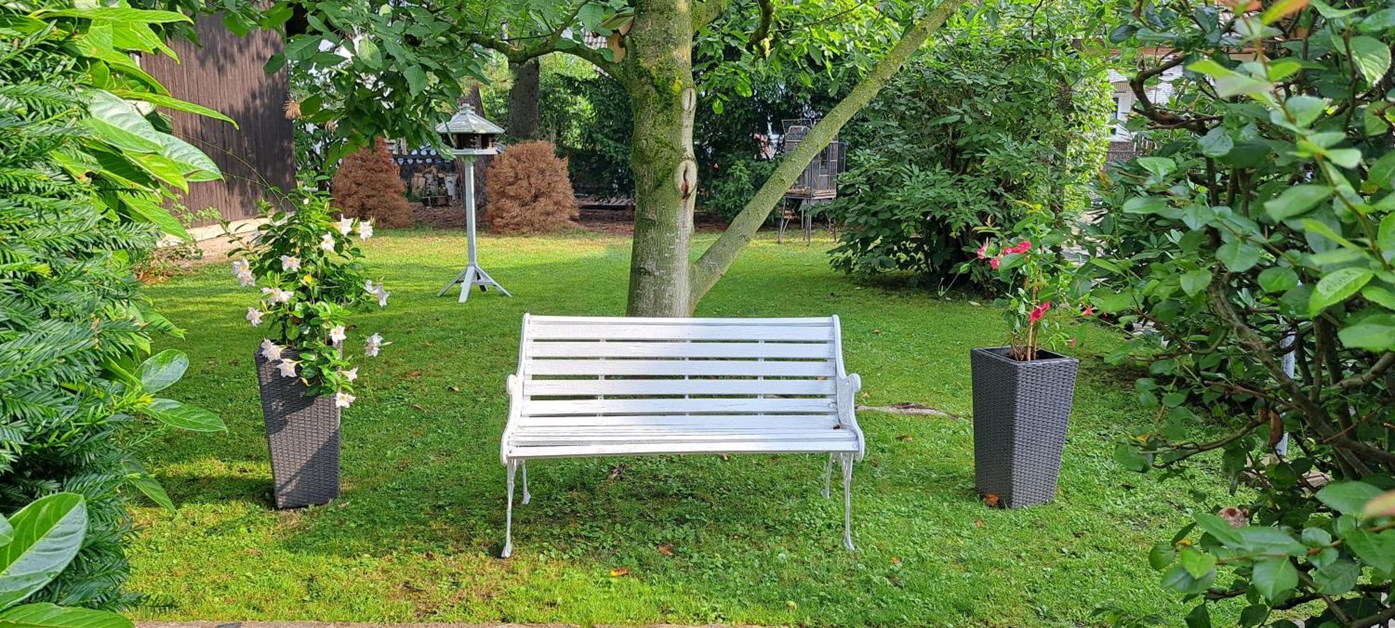 Bungalow An Der Tanne Mit Ueberdachter Terrasse Düsseldorf Exterior foto